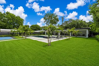 15230 NE 2nd Ave, Miami, FL 33162 - Photo 36