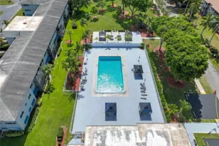 4800 Hillcrest Ln, Hollywood, FL 33021 - Photo 26