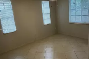 11155 SW 5th Pl, Pembroke Pines, FL 33025 - Photo 18