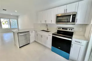 12125 NE 7th Ave, North Miami, FL 33161 - Photo 4
