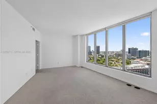 601 NE 36th St, Miami, FL 33137 - Photo 18