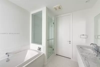 700 NE 26th Ter #903, Miami, FL 33137 - Photo 18