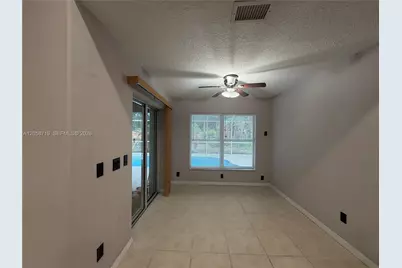 8 Wayler Pl, Palm Coast, FL 32164 - Photo 10