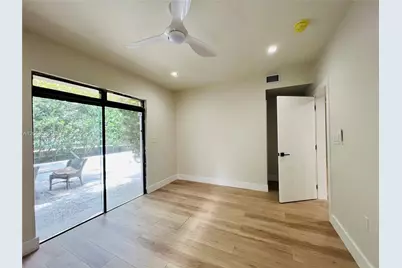 1470 Lincoln Ter #2, Miami Beach, FL 33139 - Photo 14