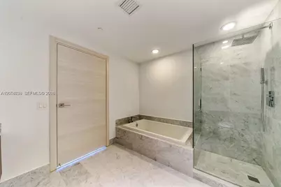 801 S Miami Ave #2302, Miami, FL 33130 - Photo 10