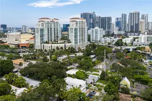 709 SW 4th Ct, Fort Lauderdale, FL 33315 - Photo 1