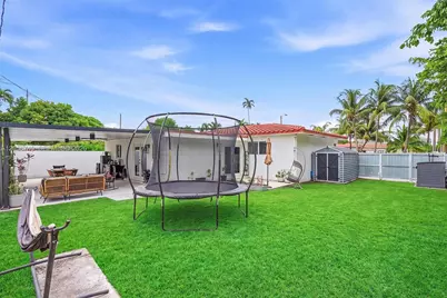 6100 NW 2nd St, Miami, FL 33126 - Photo 32