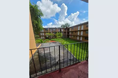 1330 W 54th St #221C, Hialeah, FL 33012 - Photo 26