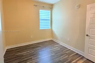10455 NW 82nd St, Doral, FL 33178 - Photo 14