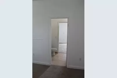 10770 NW 74th Ln, Doral, FL 33178 - Photo 30