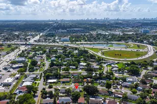 220 SW 65th Ave, Pembroke Pines, FL 33023 - Photo 2