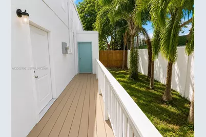 1085 E 27th St, Hialeah, FL 33013 - Photo 16