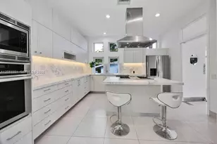 621 N Mashta Dr, Key Biscayne, FL 33149 - Photo 10