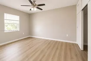 948 NW 9th Ct, Homestead, FL 33030 - Photo 8