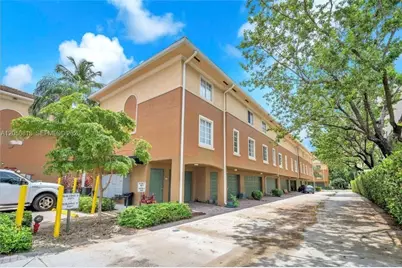 2845 NE 185th St #903, Aventura, FL 33180 - Photo 4