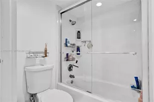 100 Bayview Dr, Sunny Isles Beach, FL 33160 - Photo 20