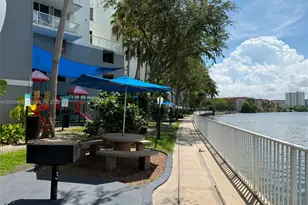 5085 NW 7th St, Miami, FL 33126 - Photo 30