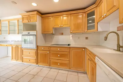 8401 W Sample Rd #19, Coral Springs, FL 33065 - Photo 10