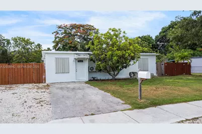 15431 Harding Ln, Homestead, FL 33033 - Photo 1