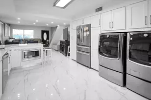 1158 W 41st St, Hialeah, FL 33012 - Photo 12