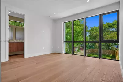223 NW 51st St, Miami, FL 33127 - Photo 18