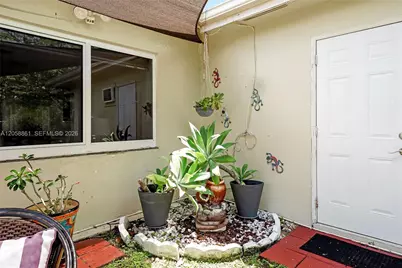 6708 NW 57th Ct, Tamarac, FL 33321 - Photo 32
