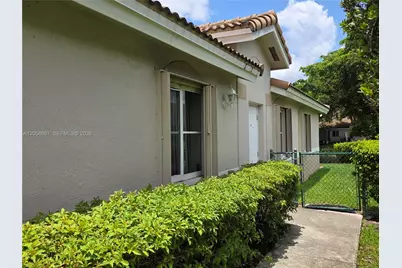 11273 SW 18th Ct, Miramar, FL 33025 - Photo 6