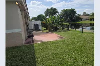 11273 SW 18th Ct, Miramar, FL 33025 - Photo 8