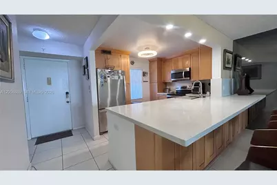 190 SE 5th Ave #104, Dania Beach, FL 33004 - Photo 8