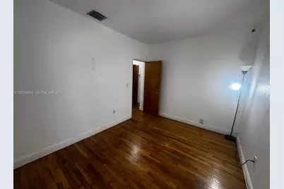 8335 Crespi Blvd #2, Miami Beach, FL 33141 - Photo 12