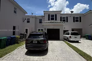 17089 SW 93rd St, Miami, FL 33196 - Photo 4