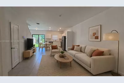 322 NE 1st Dr, Florida City, FL 33034 - Photo 1