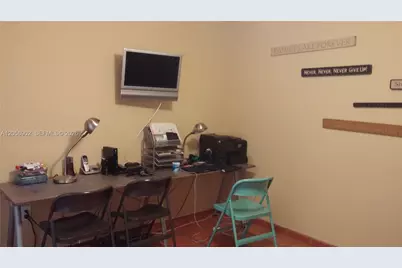 3917 Adra Ave #E-46A, Doral, FL 33178 - Photo 10