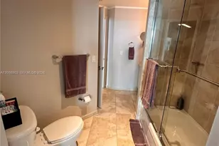 7900 Harbor Island Dr, North Bay Village, FL 33141 - Photo 12