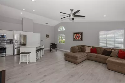 945 NW 202nd Ave, Pembroke Pines, FL 33029 - Photo 8