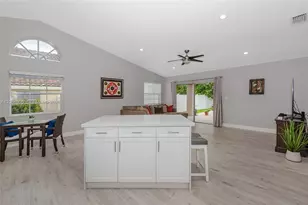 945 NW 202nd Ave, Pembroke Pines, FL 33029 - Photo 12