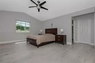 945 NW 202nd Ave, Pembroke Pines, FL 33029 - Photo 20