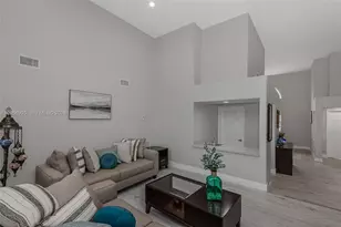 945 NW 202nd Ave, Pembroke Pines, FL 33029 - Photo 6