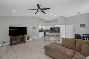 945 NW 202nd Ave, Pembroke Pines, FL 33029 - Photo 16