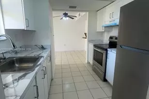 500 NW 114th Ave, Sweetwater, FL 33172 - Photo 2