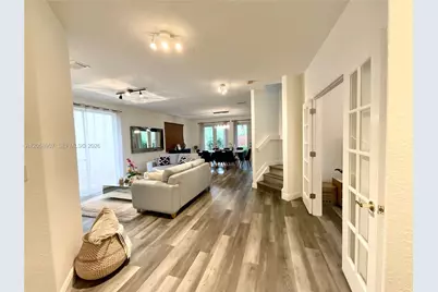 11320 NW 43rd Ter, Doral, FL 33178 - Photo 4