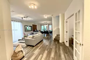 11320 NW 43rd Terrace, Doral, FL 33178 - Photo 4