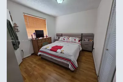 8085 NW 8th St #6, Miami, FL 33126 - Photo 12