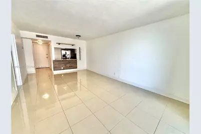 2935 NE 163rd St #5P, North Miami Beach, FL 33160 - Photo 6