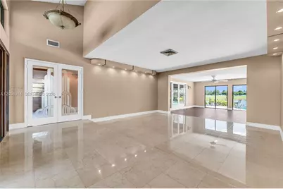 12731 NW 1st St, Plantation, FL 33325 - Photo 8