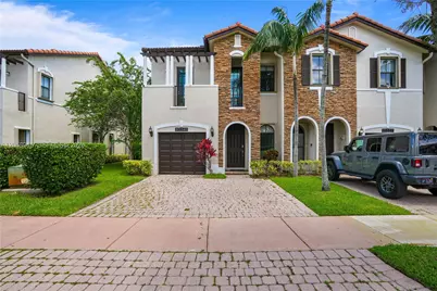 10341 NW 32nd Ter, Doral, FL 33172 - Photo 12
