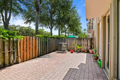10341 NW 32nd Ter, Doral, FL 33172 - Photo 36