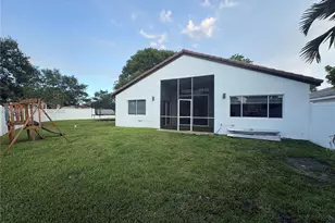 1970 NW 178th Terrace, Pembroke Pines, FL 33029 - Photo 18