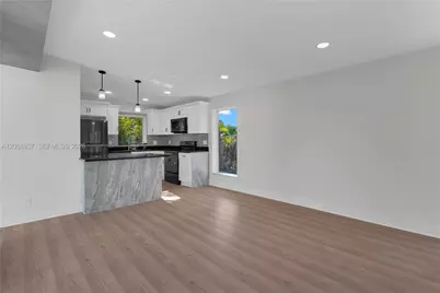 5801 NW 20th St, Margate, FL 33063 - Photo 6