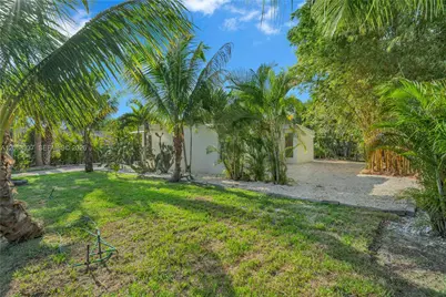5801 NW 20th St, Margate, FL 33063 - Photo 36